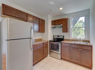 37 New York Ave APT 3, Huntington, NY 11743