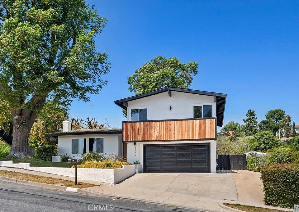 1st image of 4296 Avenida Amelgado