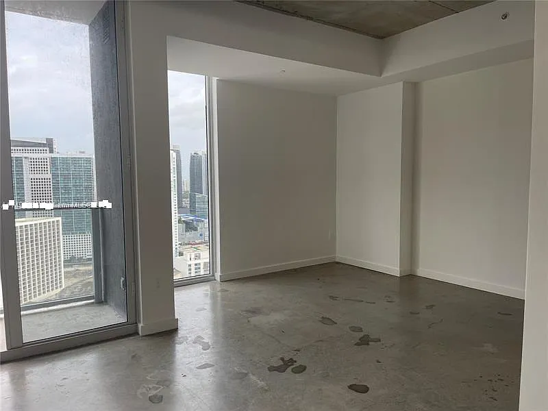 151 SE 1st St #4