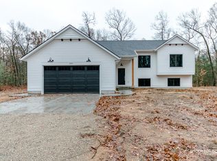 4225 Tompkins Trl, Muskegon, MI 49442