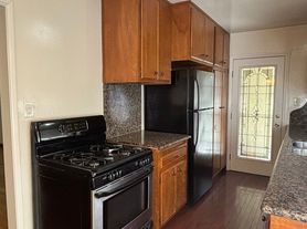 (5281-5285) El Prado Ave., 5283