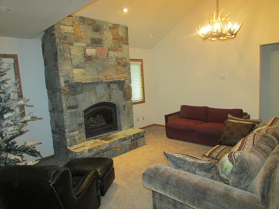 1st image of 6265 Lark Dr