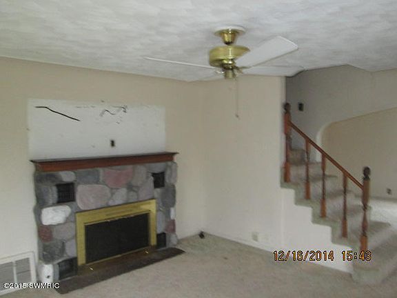 5th image of 1337 Waverly Ave