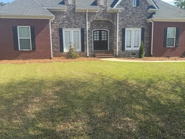 330 Greystone Dr, Milledgeville, GA 31061