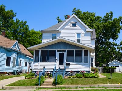 915 W Olive St, Bloomington, IL, 61701