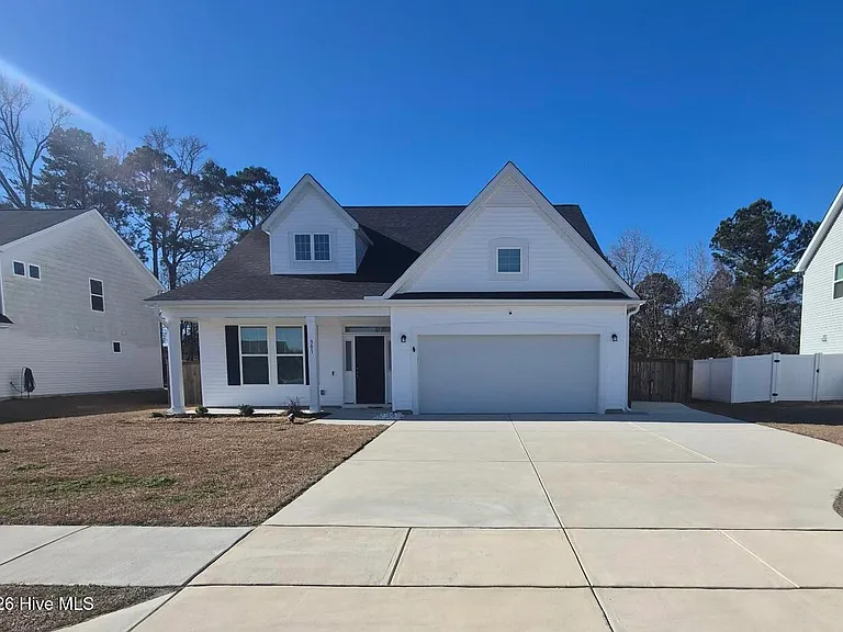 301 Harvest Dr — Photo 1