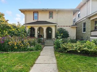 2864 N Hackett Ave, Milwaukee, WI 53211