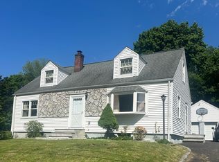 6 Topstone Drive, Danbury, CT 06810