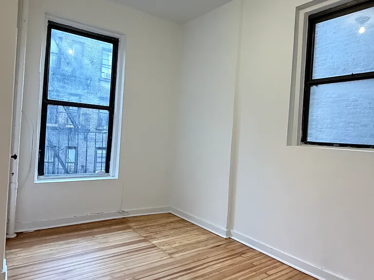158 W 84th St #3C — Photo 10
