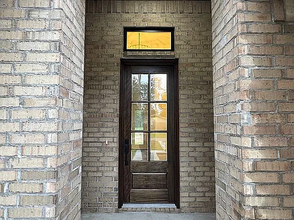 805 Strickland St — exterior photo