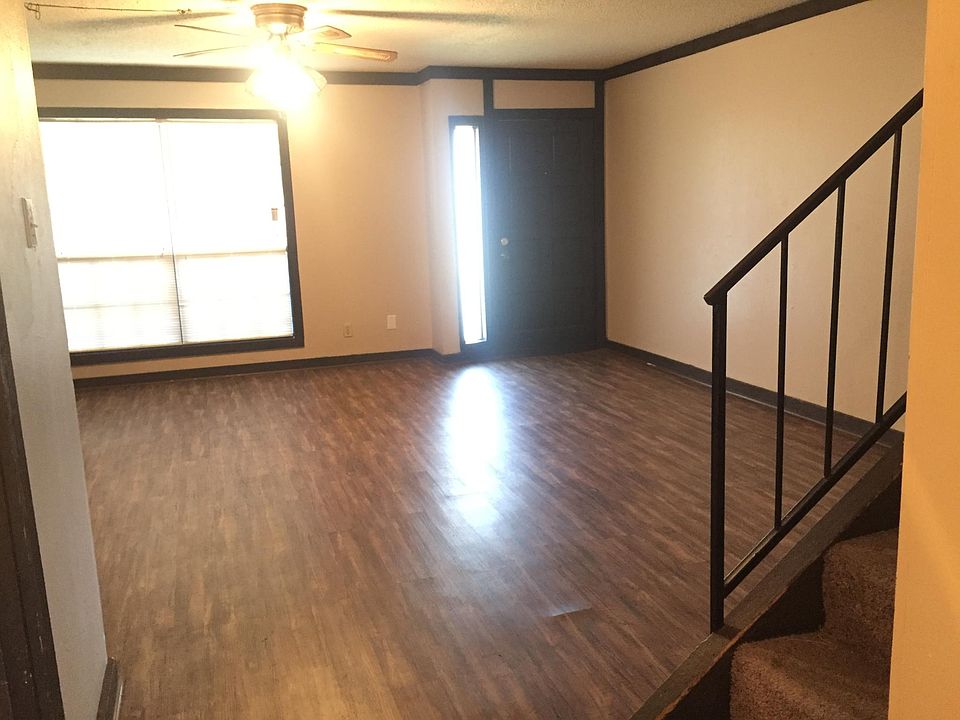 2nd image of 63 W Elmwood Dr Unit B