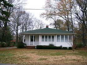 1st image of 212 Marion Dr