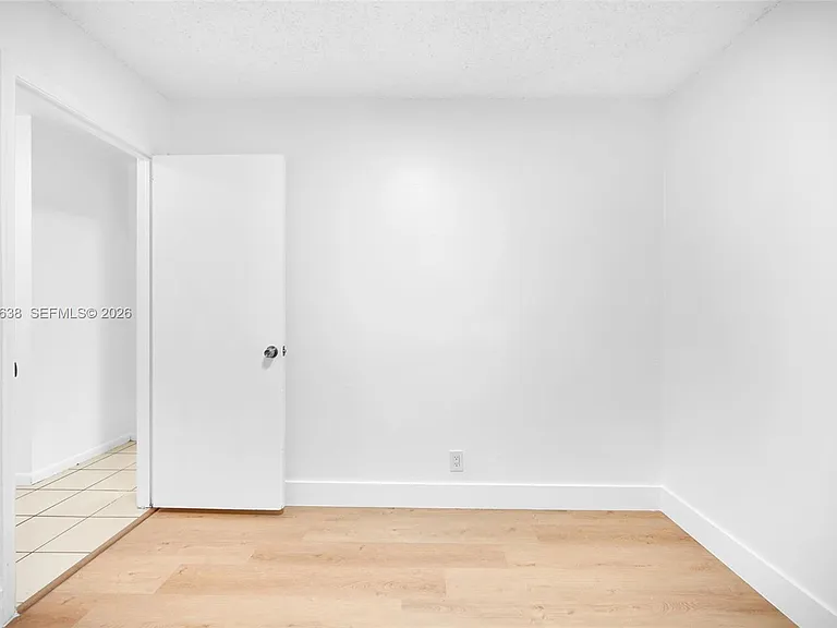 304 SW 77th Ave — Photo 23