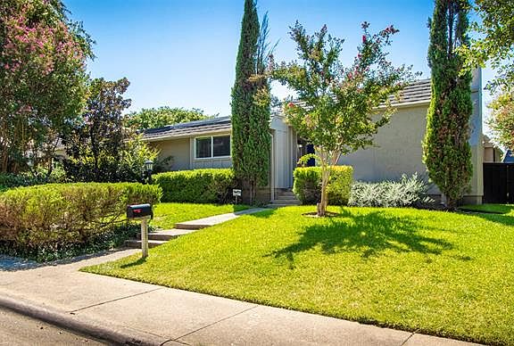 2nd image of 10519 Boedeker Dr