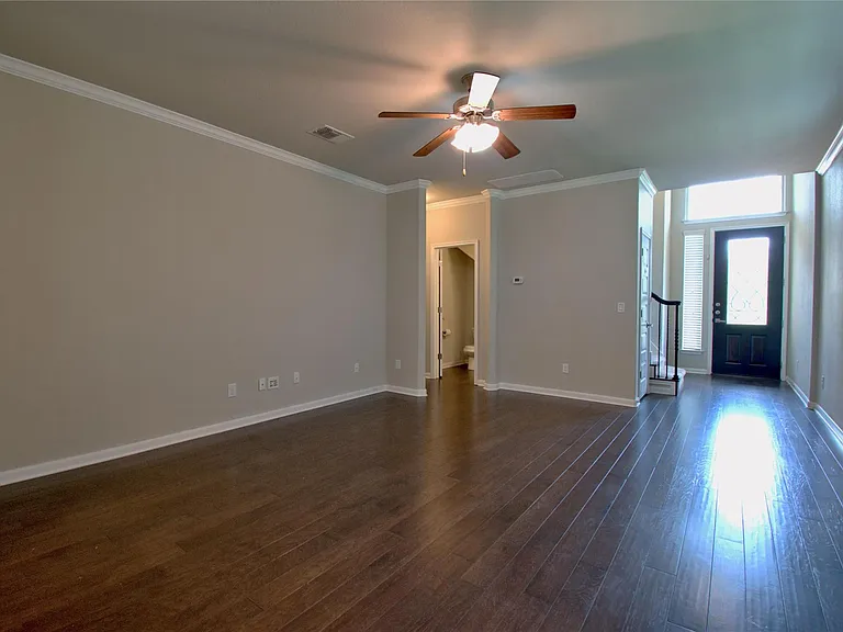 504 Hummingbird Ln #A — Photo 6