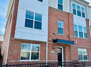 2949 Reflection Dr, Naperville, IL 60540