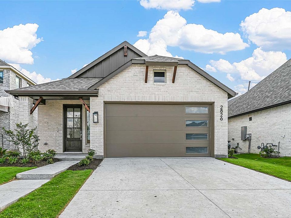 1st image of 2826 Robertson Way