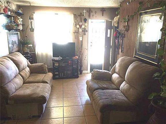 3rd image of 3127 Findley Ave