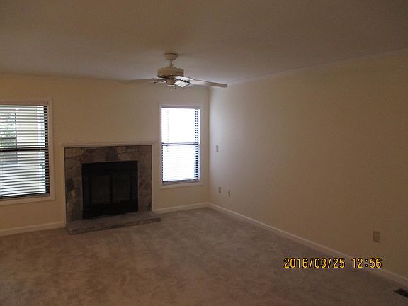 4th image of 964 Cranberry Cir #52A