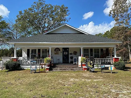 3174 Lindsay Rd Photo 1