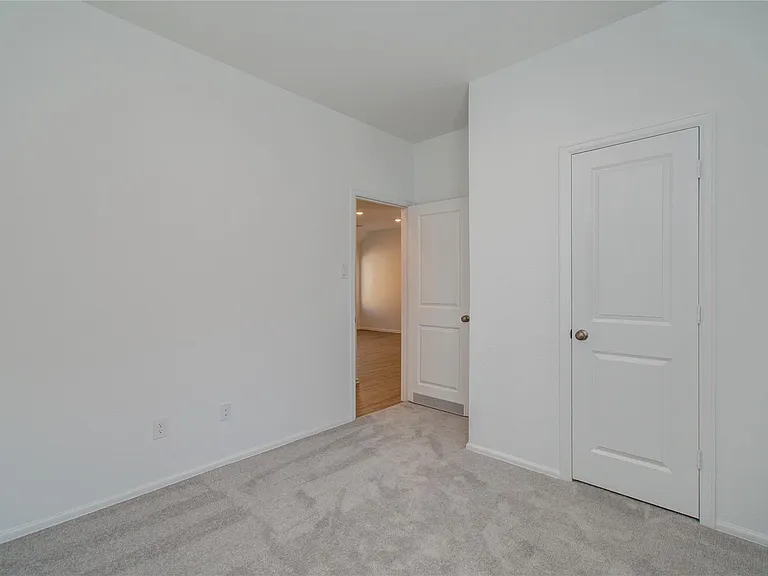 24035 Priano Forest Dr — Photo 31