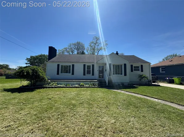28331 Seneca St, Flat Rock, MI 48134