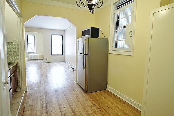 1st image of 231 E 34th St APT 3B