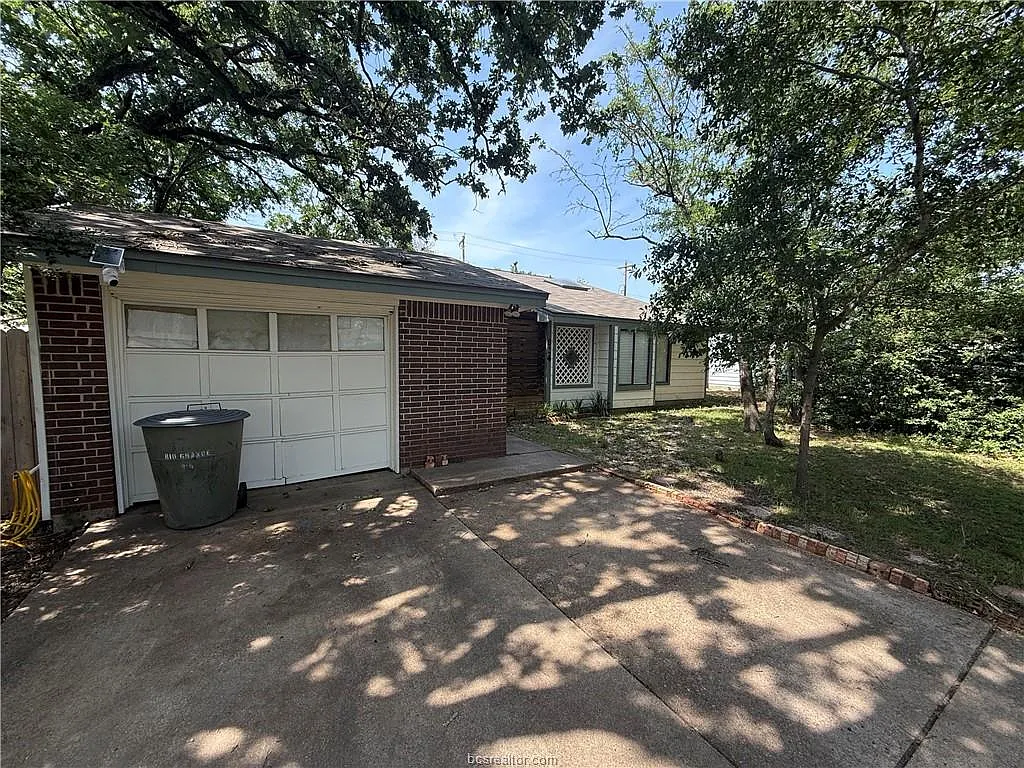 Building Photo - 814 Rio Grande Ln