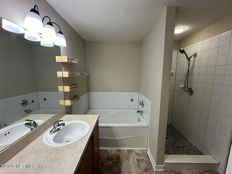 8189 Tessa Ter E — Photo 6