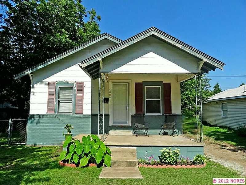 1st image of 5006 S 32nd Ave W