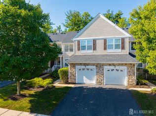 12 Scarlet Oak Dr, Princeton, NJ 08540