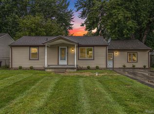 1450 Transue Ave, Burton, MI 48509