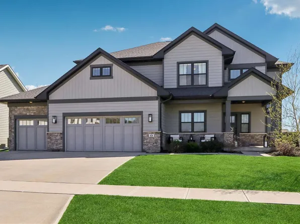 426 Windmill Pl, Iowa City, IA 52245
