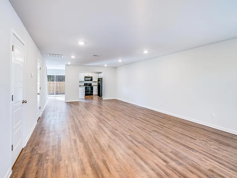 107 Blandford Villas Dr — Photo 7