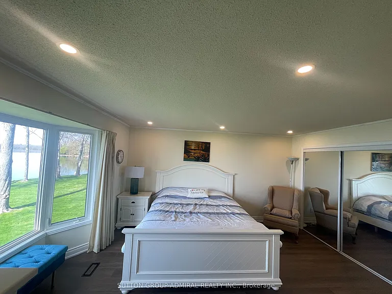 162 Bayshore Dr — Photo 34