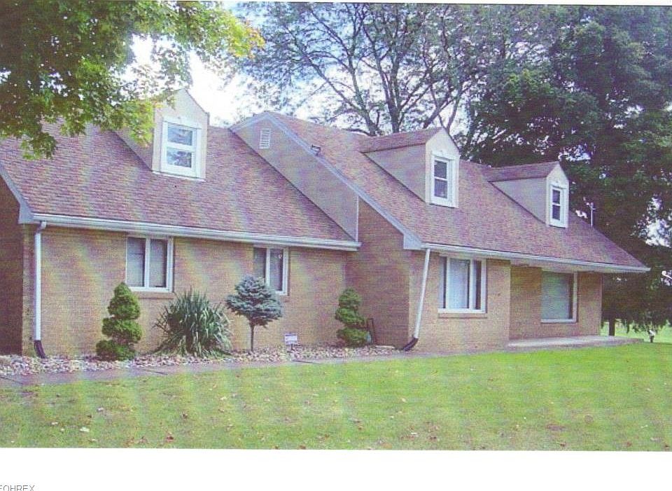 1st image of 700 E Broadway Ave