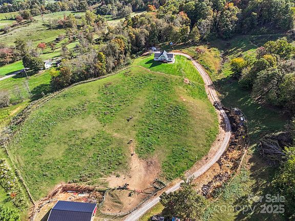 33rd image of 303 Johnson Farm Rd
