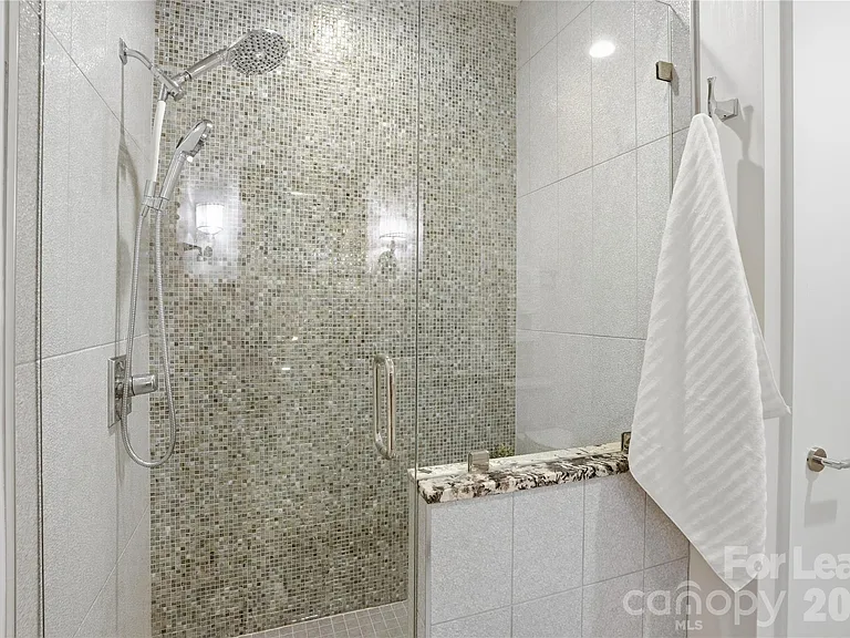 1133 Metropolitan Ave — Photo 21