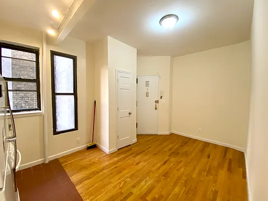 Rented by Corcoran | media 16