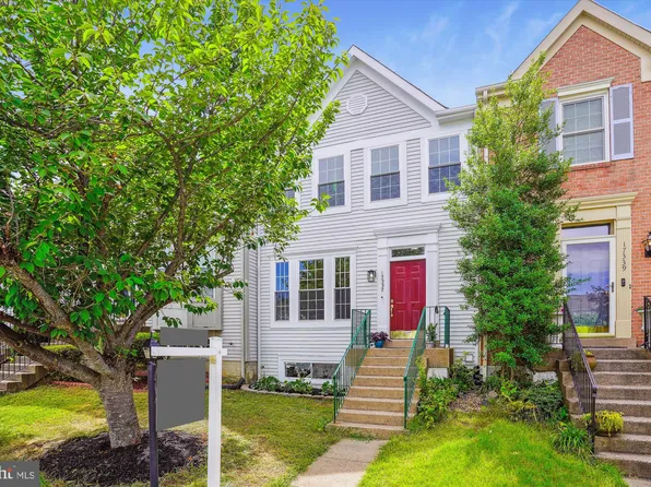 17337 Rocky Mount Ln, Dumfries, VA 22026