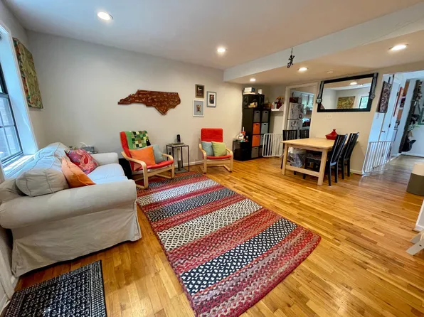 105 Fidelity St APT A24, Carrboro, NC 27510