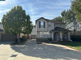 518 Silver Maple Dr, Hercules, CA 94547