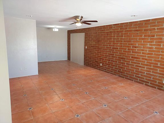 Great room (south end)