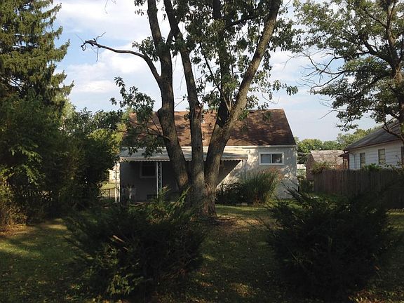 5th image of 251 Maplewood Ave