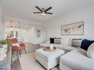 1 Carriage City Plz #1513, Rahway City, NJ 07065