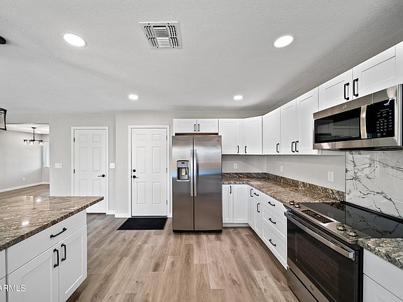 4th image of 3402 W MCLELLAN Boulevard