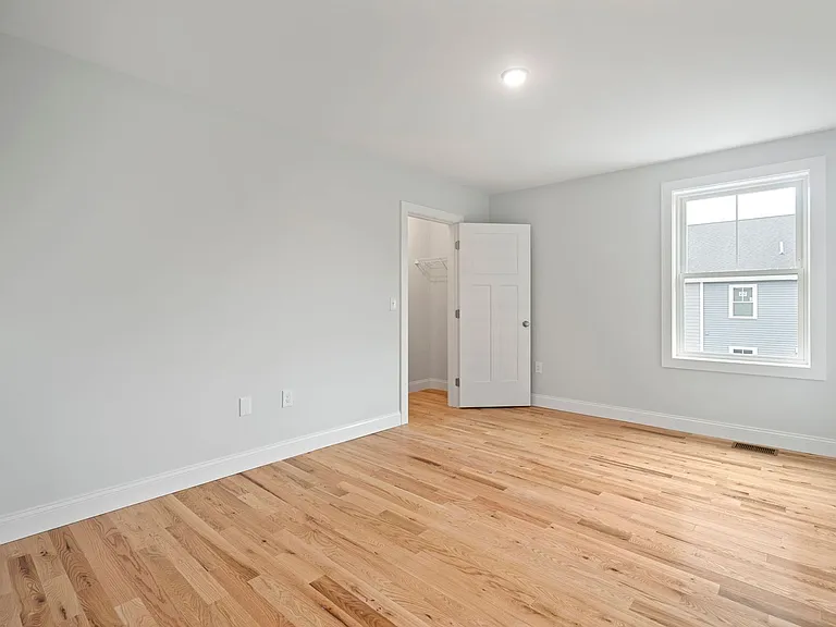 Paul's Place — Photo 20
