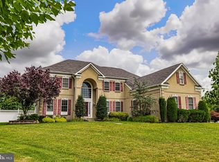 129 Blue Meadow Ln, Sicklerville, NJ 08081