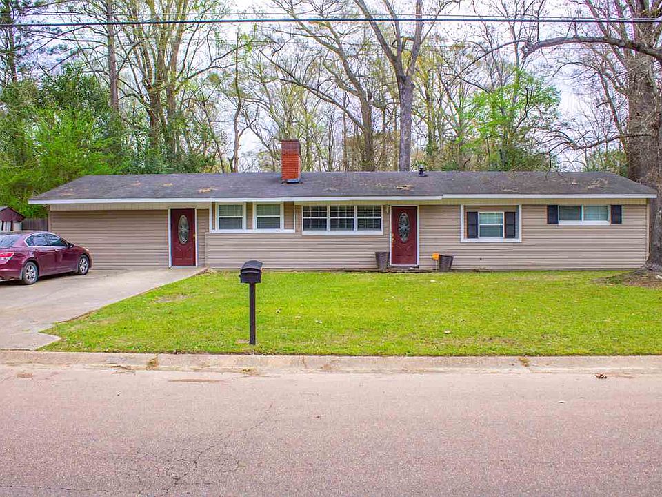1st image of 3318 Longwood Dr