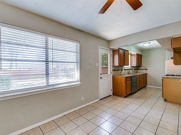 4th image of 519 Salem Dr